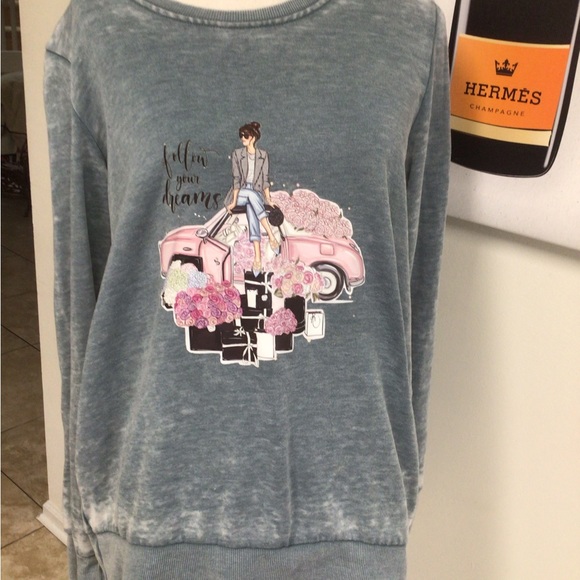 Gray Long Top L - Picture 9 of 11